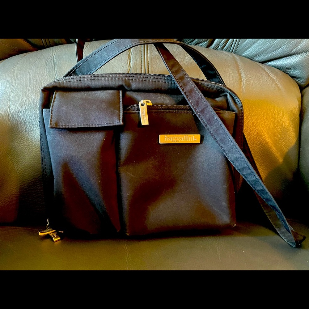 Baggallini Shoulder/Crossbody bag